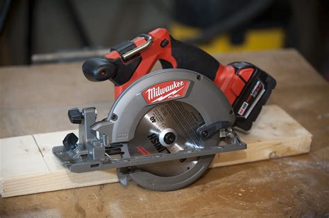 Milwaukee M18 Fuel Circular Saw Kit 2730-22 - Concord Carpenter