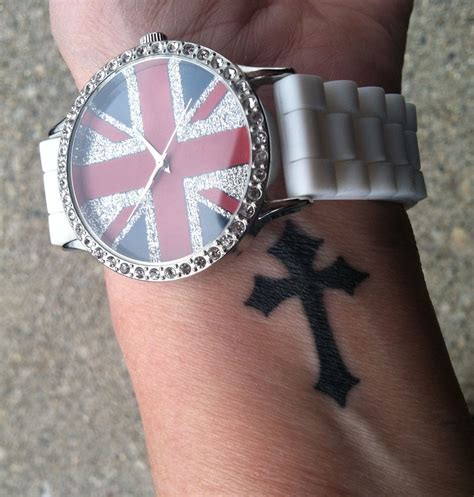 British Union Jack cross gothic tattoo Devoted to my British boyfriend ...