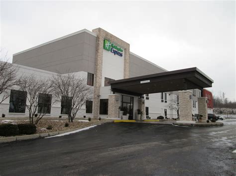 Holiday Inn Express & Suites Clinton in Clinton, IA | Whitepages