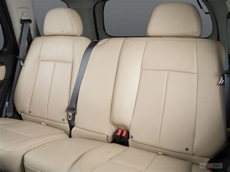 2007 Saab 9-7X: 7 Interior Photos | U.S. News