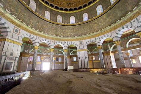 Pin by Meram Friehat on Al-Aqsa Mosque | Dome of the rock, Ancient astronaut, The rock