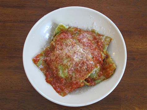 Kitchen Sink Diaries: Homemade Spinach & Ricotta Ravioli