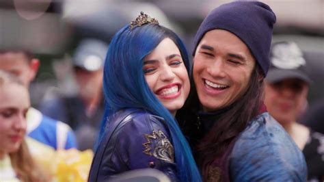 Descendants 3 - Behind the Scenes | Wardrobe - YouTube