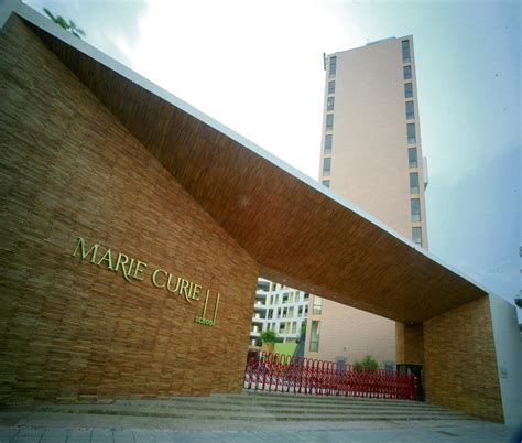 Trường THPT Marie curie / Công ty Living Architecture