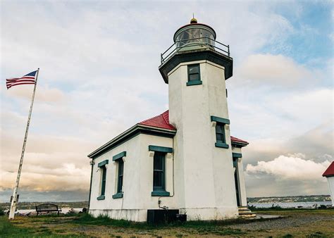 Point Robinson Lighthouse | Riparide