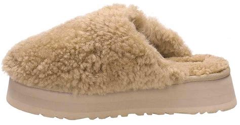 UGG Maxi Curly Platform in Natural | Lyst