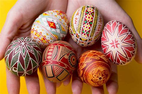 Pysanky: Ukrainian Easter Egg