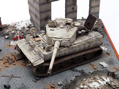 Tiger I Pzkpfw VI 1/72 Scale Model Diorama | Military modelling, Model tanks, Military diorama