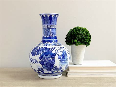 Chinese Blue White Gourd Vase Long Neck Vessel Chinoiserie | Etsy ...