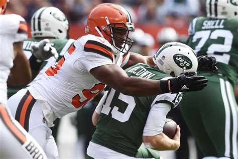 WATCH: Cleveland Browns DE Myles Garrett sacks Josh McCown on first NFL ...