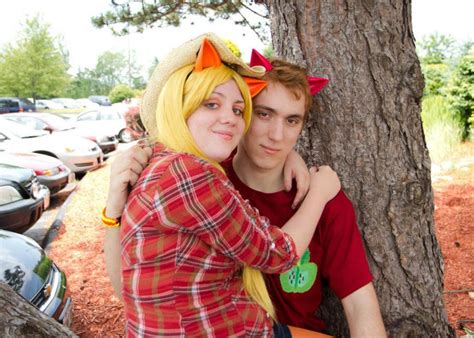 Applejack and Big Mac by honestxapplexbucker on DeviantArt