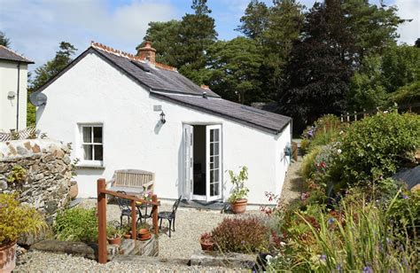 The Dairy (Pembrokeshire) - Rural Retreats | Cottage homes, Holiday cottage, Cottage