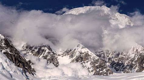 What causes an avalanche? - BBC Future