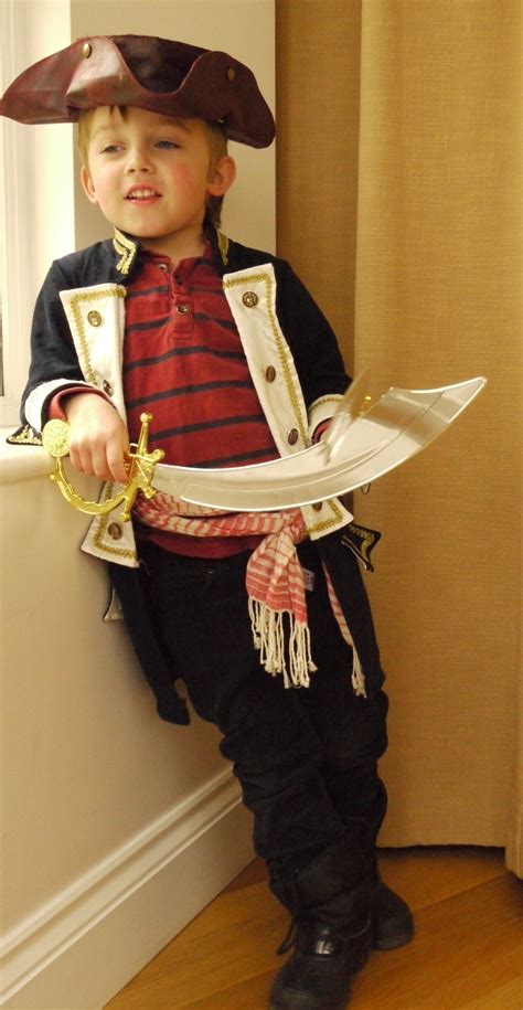 Jae's Creations | Kids dress up costumes, Pirate costume kids, Diy pirate costume for kids