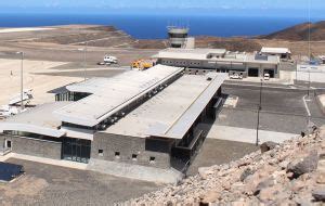 RMS St Helena schedule extended another year until airport is ready for commercial flights ...