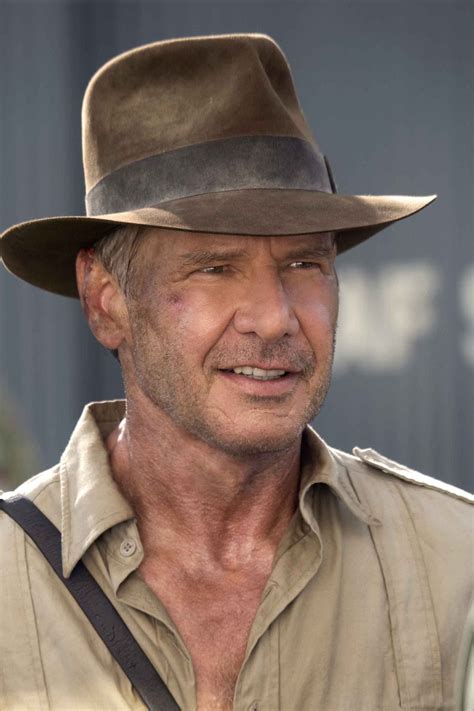 √ Harrison Ford Young Indiana Jones : Indiana Jones 5 Set Photos Tease ...