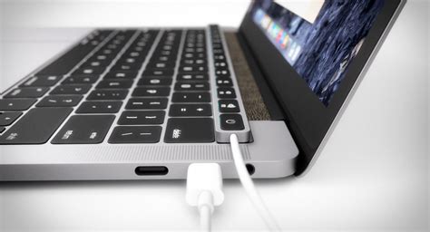 MacBook Pro 2016 Might Not Come With Regular USB Ports Anymore – Type-C ...