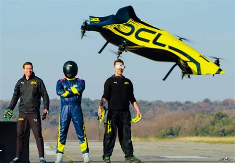 First Manned Aerobatic Racing Drone | WordlessTech