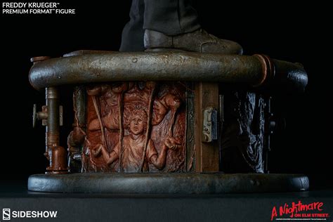 Freddy Krueger Premium Format Figure - GeekAlerts