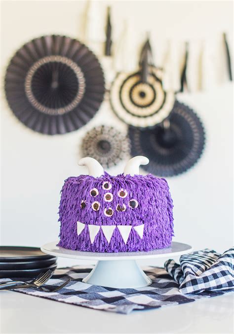 5 Easy Halloween Cakes - Cake by Courtney