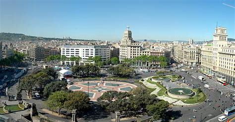 Plaça Catalunya im Zentrum von Barcelona