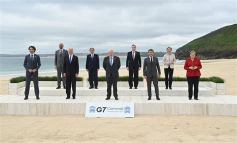 G7 UK on Twitter: "G7 leaders have gathered for a family photo on ...