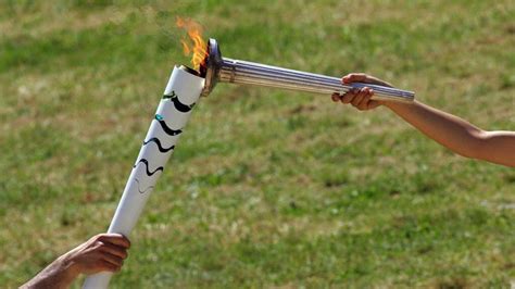 The Rio 2016 Olympic Flame Starts a Twitter Account To Live-Tweet Torch ...