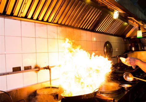 Do’s and Don’ts for Putting Out a Grease Fire | Flue Steam