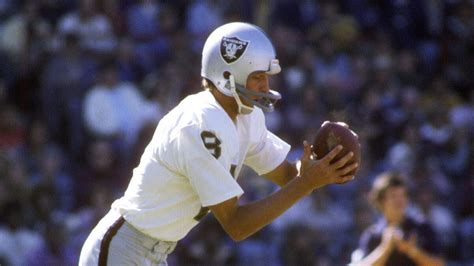 Hall Of Fame Punter Ray Guy Dead At 72 | 1490 WBEX