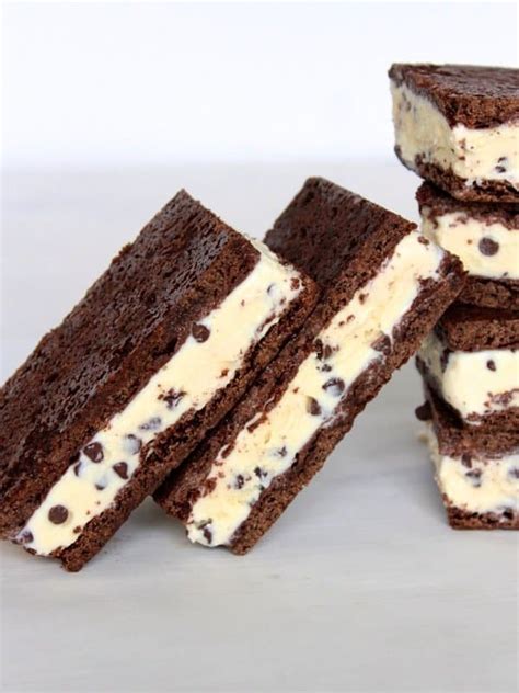 Homemade Ice Cream Sandwiches | The BakerMama