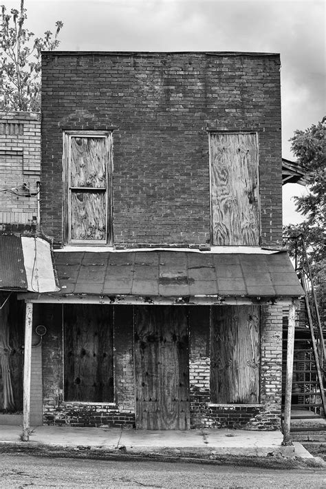 Abandoned Brick Building - Adams, Tennessee (RQ0A5235) – Keith Dotson ...