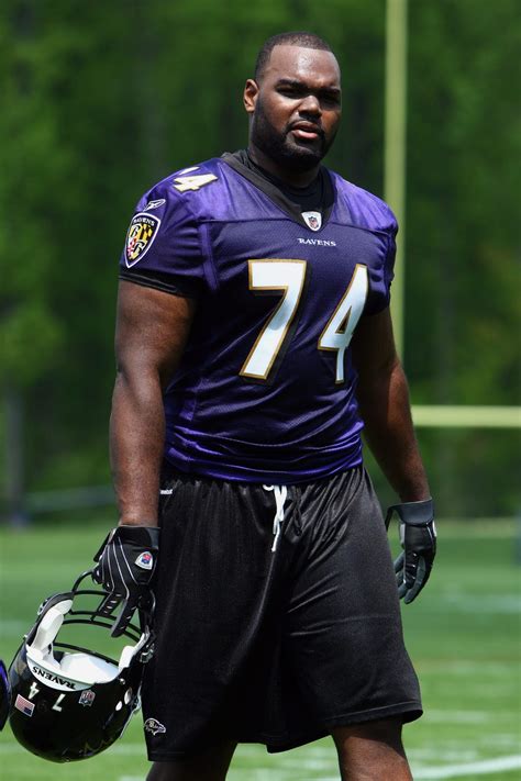 Michael Oher, Former NFL Tackle Known For 'The Blind Side,', 46% OFF