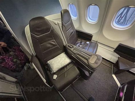 Hawaiian First Class Airbus A330 - Image to u