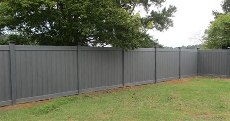 What Is the Best Paint Color for a Fence?