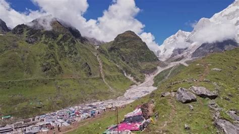 An aerial view of the Kedarnath Temple a... | Stock Video | Pond5