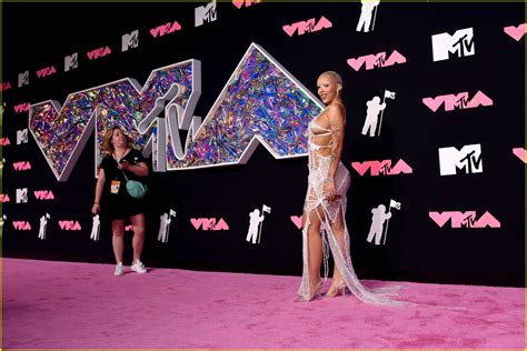 Doja Cat Rocks a Revealing Cobweb Look on the MTV VMAs 2023 Red Carpet: Photo 4967013 | Photos ...