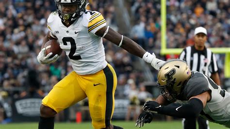 Iowa at Purdue football: Hawkeyes dominate Boilermakers