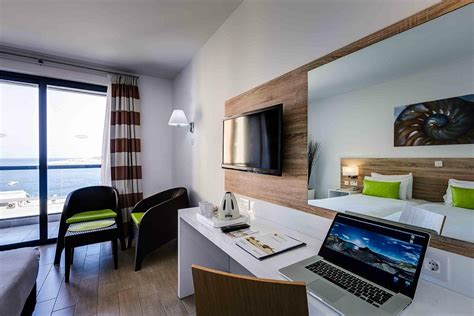 AX ODYCY Hotel Rooms: Pictures & Reviews - Tripadvisor