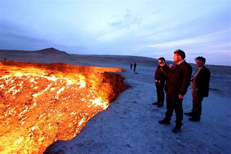 The Door To Hell | Rocky Road Travel | Door to Hell in Turkmenistan Tours