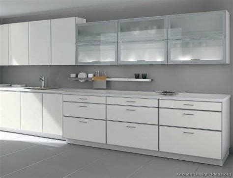 White kitchen cabinets frosted glass | Hawk Haven