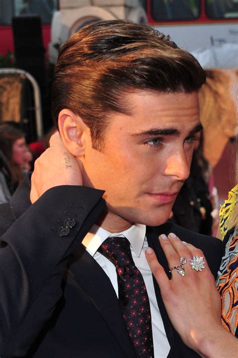 Does Zac Efron Have Any Tattoos? | POPSUGAR Beauty