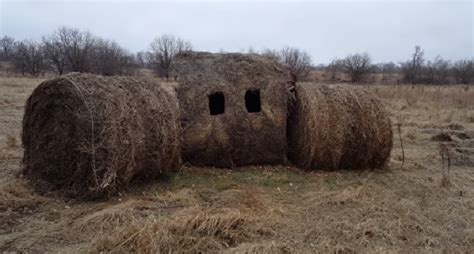 DIY HAY BALE HUNTING BLIND