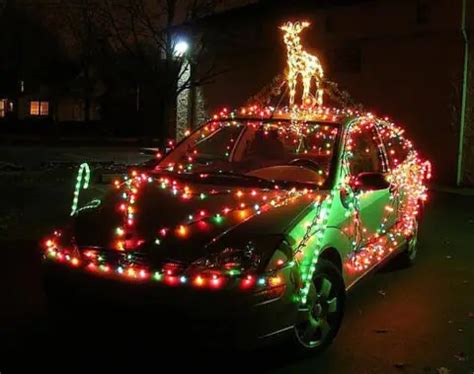 How To Put Christmas Lights On Your Car: See The Type Of Lights You Can ...