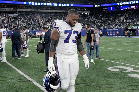 Evan Neal, Giants' offensive line take blame for brutal night