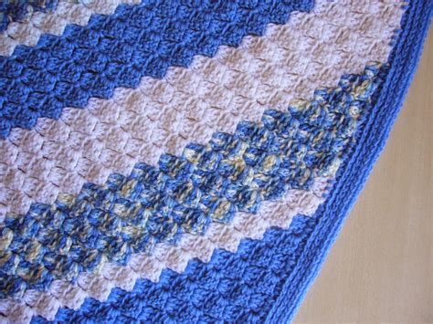 Crochetkari: Corner to Corner Blanket Edging | Crochet blanket edging ...