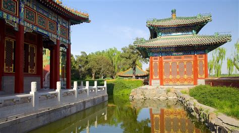 Beihai Park Tours - Book Now | Expedia