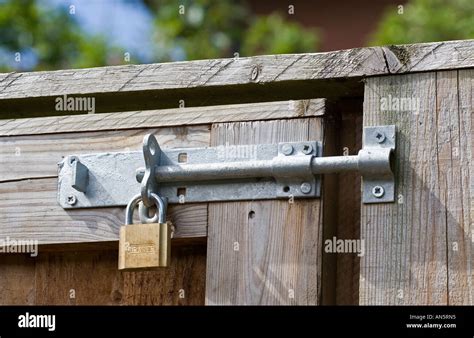 Garden gate lock and bolt Stock Photo: 8812180 - Alamy