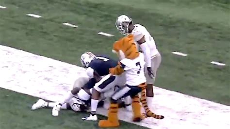 Jackson State Mascot Penalized For Unsportsmanlike Conduct | HuffPost ...