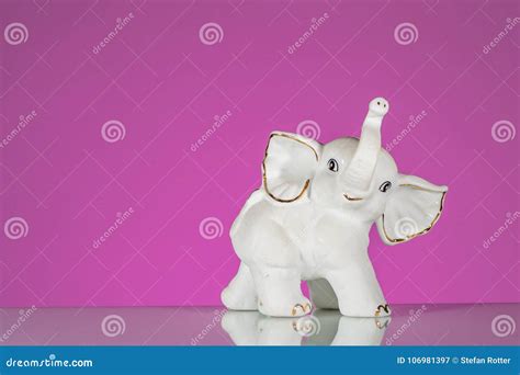 White Elephant Statue Royalty-Free Stock Photography | CartoonDealer ...