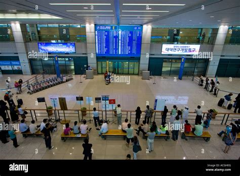 People Waiting Arrivals Area Grand Incheon International Airport ICN ...